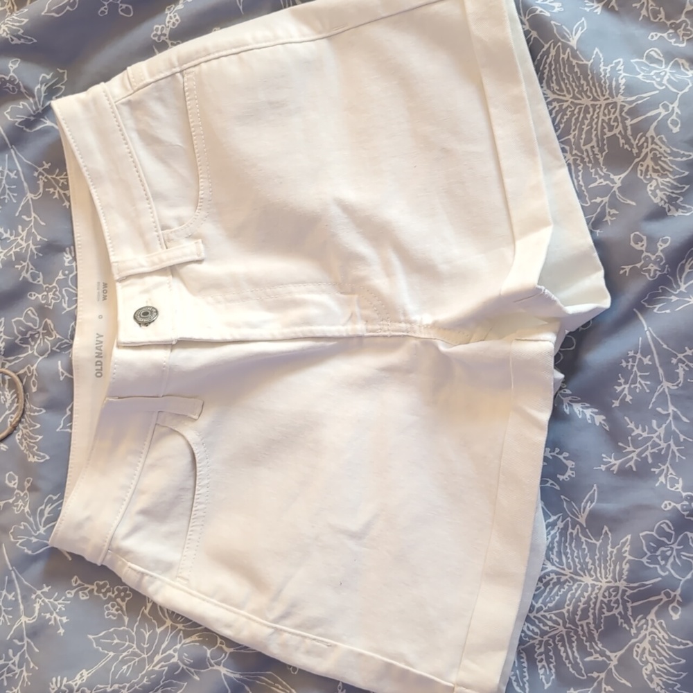 brand new, old navy, size 0 jean shorts